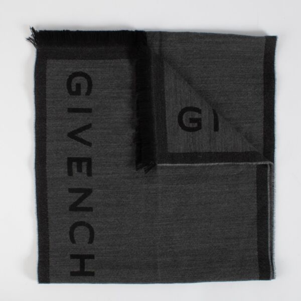 Authentic second hand Givenchy Grey Scarf on Labellov.com 