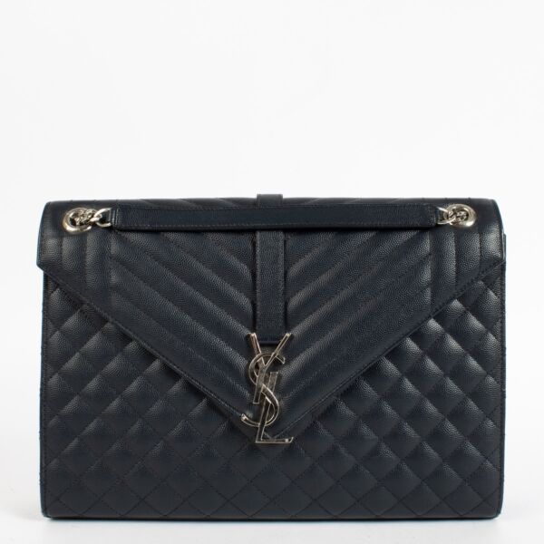 Shop the authentic Saint Laurent Blue Large Envelope Bag second hand on Labellov.com.