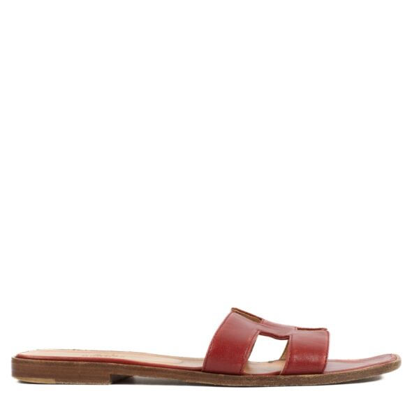 Shop safe online at Labellov in Antwerp, Brussels and Knokke Hermès Red Oran Sandals - size 39.