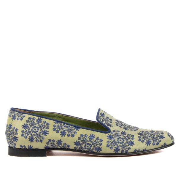 Manolo Blahnik Dipla Brocade Embroidered Loafers - Size 39