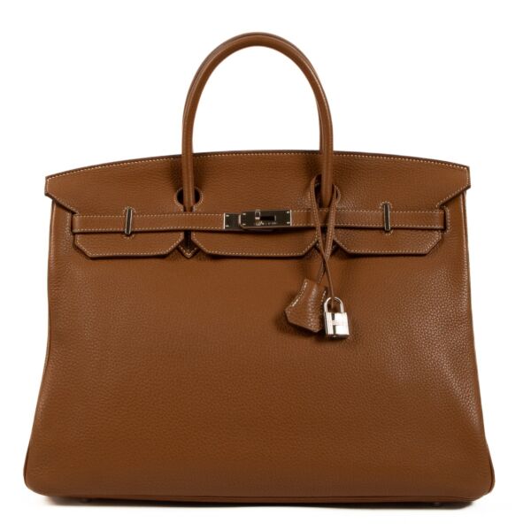 Hermès Birkin 40 Togo Gold PHW for the best price at Labellov secondhand luxury in Antwerp.