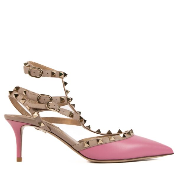 Shop safe online at Labellov in Antwerp, Brussels and Knokke this 100% authentic second hand Valentino Garavani Pink Rockstud Caged Pumps - size 37,5 