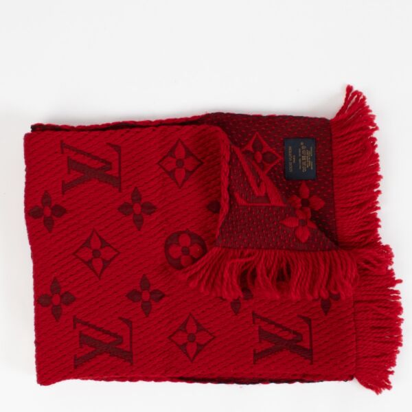 Shop 100% authentic secondhand Louis Vuitton Red Logomania Wool Scarf on Labellov.com