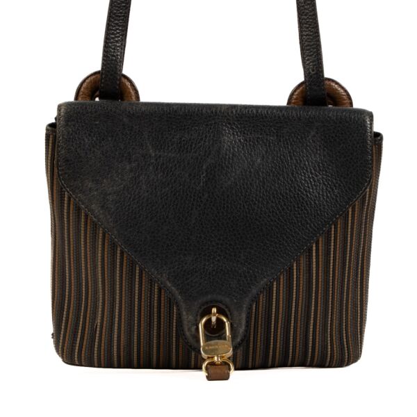 Shop 100% authentic second-hand Delvaux Multicolor Goutte PM Crossbody Bag on Labellov.com