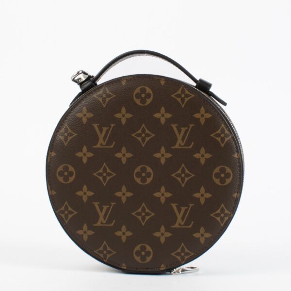 Authentic Preloved Louis Vuitton Monogram Headphone Case on Labellov.com