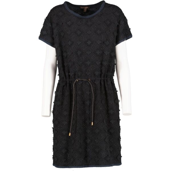 Shop safe online at Labellov in Antwerp, Brussels and Knokke this 100% authentic second hand Louis Vuitton Black Monogram Dress - Size M