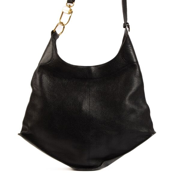 Shop safe online at Labellov in Antwerp, Brussels and Knokke this 100% authentic second hand Delvaux Black Leather Satan Shoulder Bag