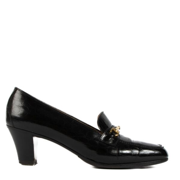 Shop authentic second hand Celine Vintage Black Crocodile Horsebit Pumps - Size 38 on Labellov.com