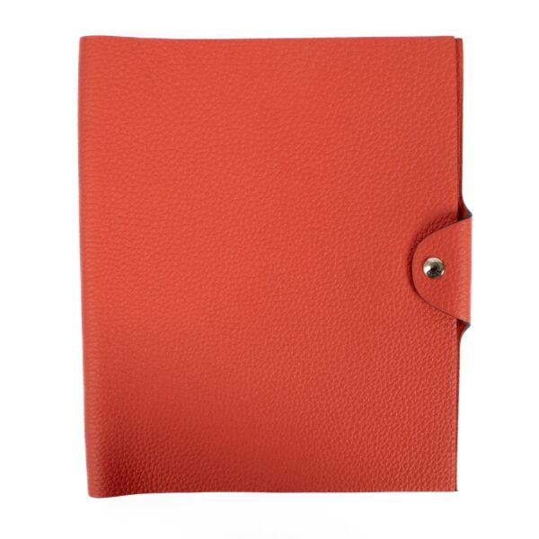 The Hermès Ulysse is a sleek leather notebook holder with a minimalist design, featuring luxurious craftsmanship and a spacious interior for essentials.