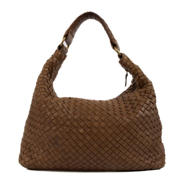 Shop safe online Bottega Veneta Brown Intrecciato Nappa Shoulder Bag. koop veilig online tegen de beste prijs. 