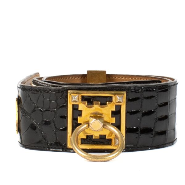 Shop 100% authentic Hermès Black Shiny Crocodile Collier De Chien Ferronnerie Belt - size 75 at Labellov.com.