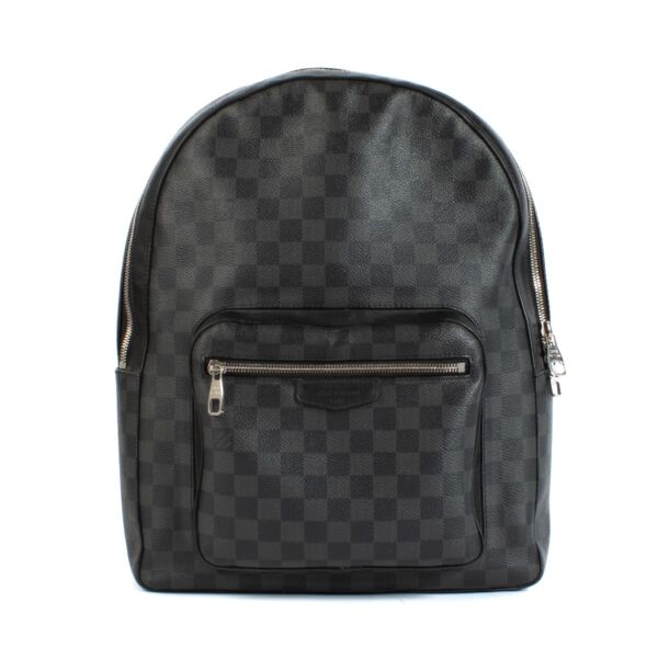 Shop safe online at Labellov in Antwerp, Brussels and Knokke this 100% authentic second hand Louis Vuitton Grey Damier Graphite Josh Backpack
