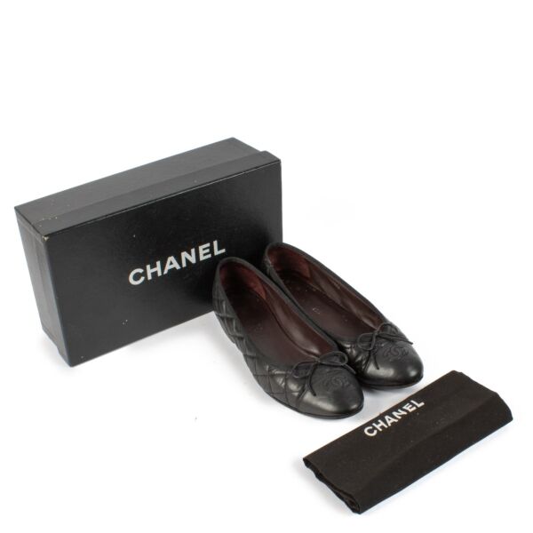 Chanel Black CC Bow Ballerinas - Size 38