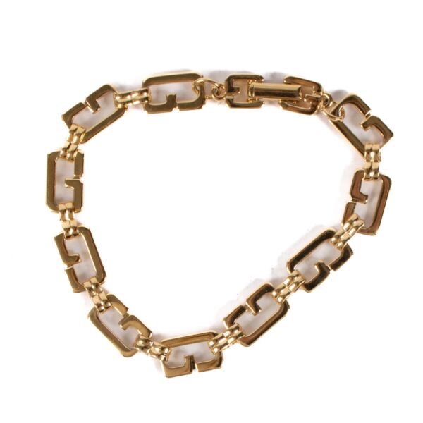 Givenchy Gold-Toned Metal G-Link Bracelet for the best price at Labellov secondhand luxury in Antwerp, Knokke, Brussels.