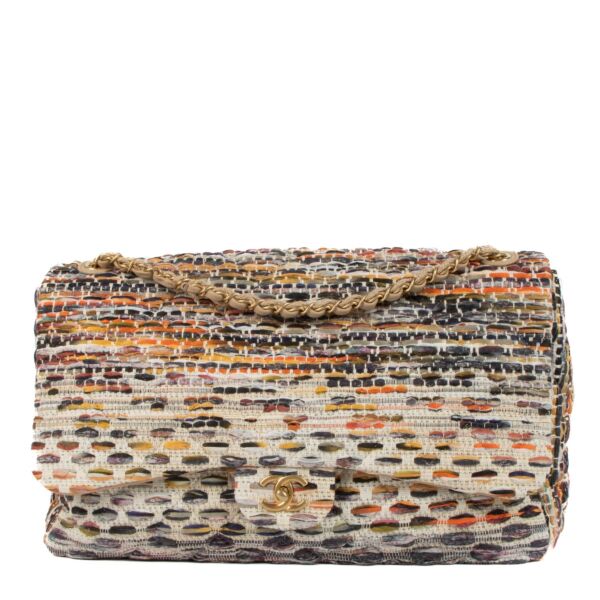 Shop safe online at Labellov in Antwerp, Brussels and Knokke this 100% authentic second hand Chanel Multicolor Tweed Quilted Coco Cuba XL Flap Bag