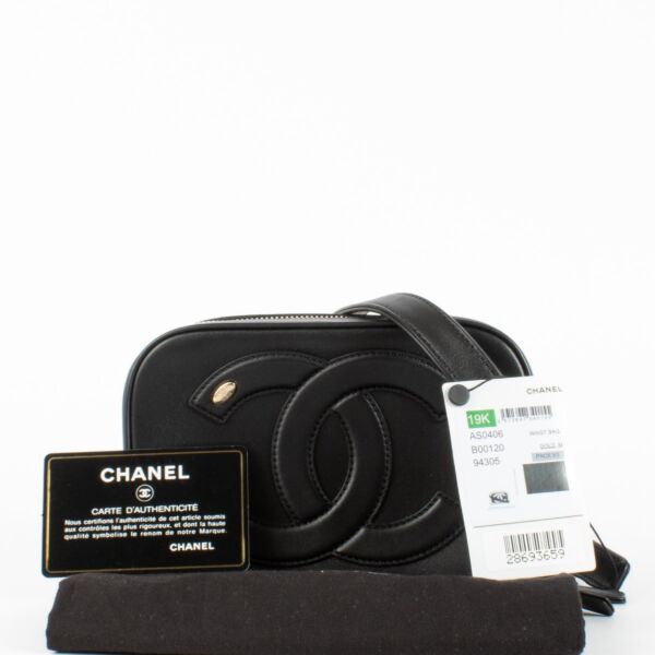Chanel 19K Black CC Mania Belt Bag