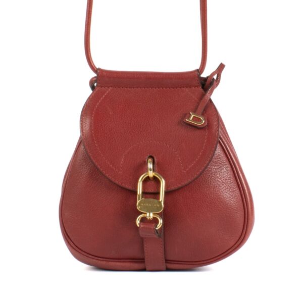 Shop safe online at Labellov in Antwerp, Brussels and Knokke this 100% authentic second hand Delvaux Red Mini Cerceau Bag