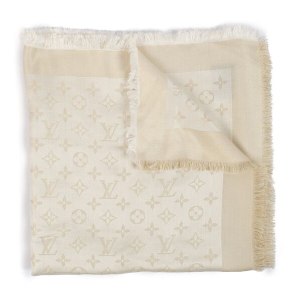 shop 100% authentic second hand Louis Vuitton White Classic Monogram Shawl on Labellov.com