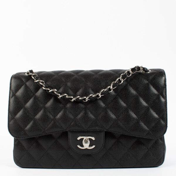 Shop safe online at Labellov in Antwerp, Brussels and Knokke this 100% authentic second hand Chanel Black Caviar Large Classic Flap Bag