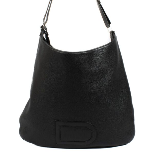 Shop safe online at Labellov in Antwerp, Brussels and Knokke this 100% authentic second hand Delvaux Black Taurillon Louise GM Bag