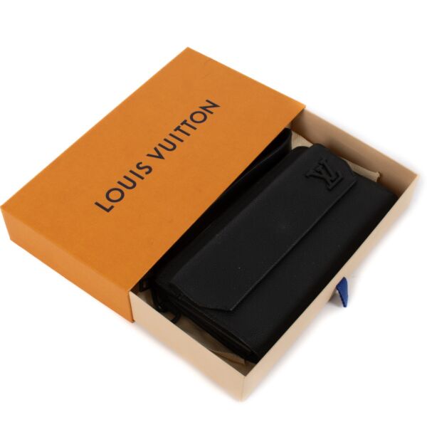 Louis Vuitton Black Zippy Aerogram Long Wallet
