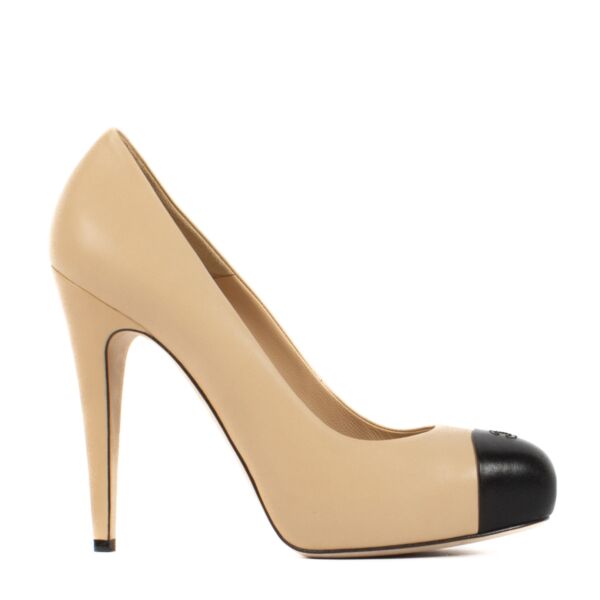 Chanel Beige & Black Heels - Size 39