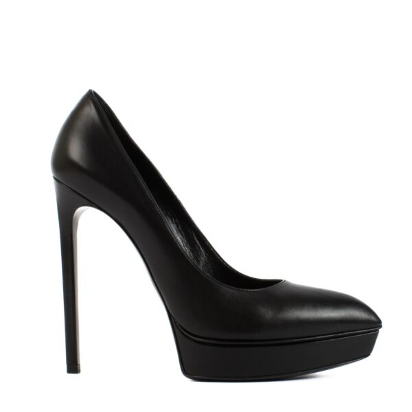 Shop safe online at Labellov in Antwerp, Brussels and Knokke this 100% authentic second hand Saint Laurent Black Leather Pointed Toe Platform Heels - Size 38,5
