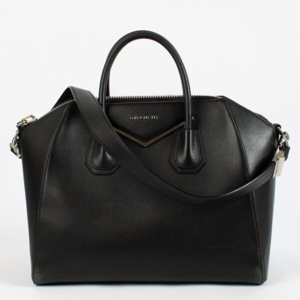 preloved authentic Givenchy Black Antigona Medium Bag on labellov.com