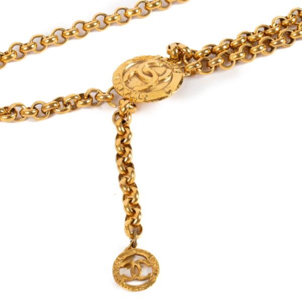 Chanel Collection 28 Vintage Gold CC Medaillon Chain Belt