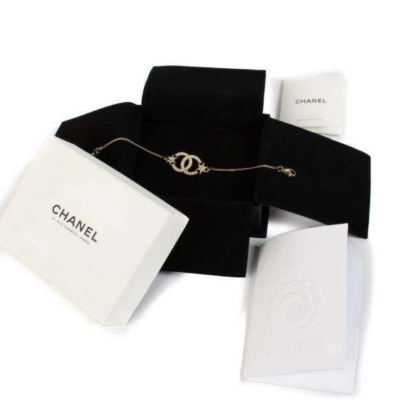 Chanel 15A Crystal/Faux Pearl Star CC Bracelet
