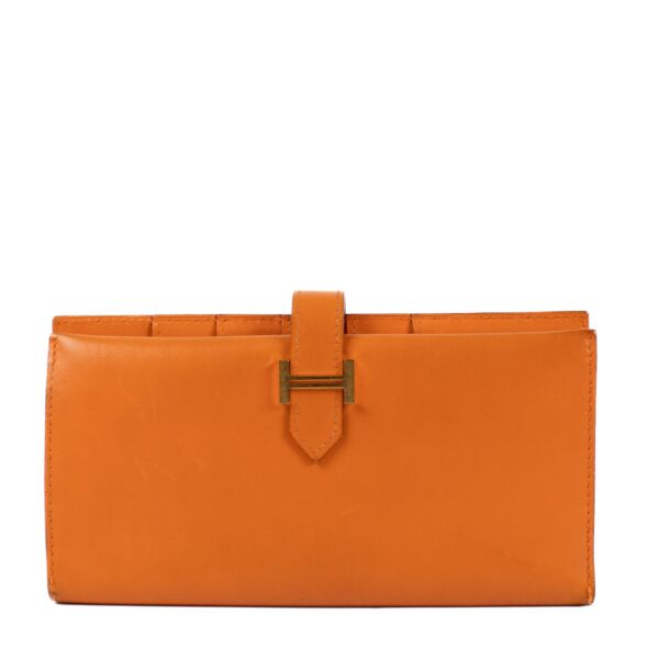 shop 100% authentic second hand Hermès Orange Bearn Classic Wallet on Labellov.com