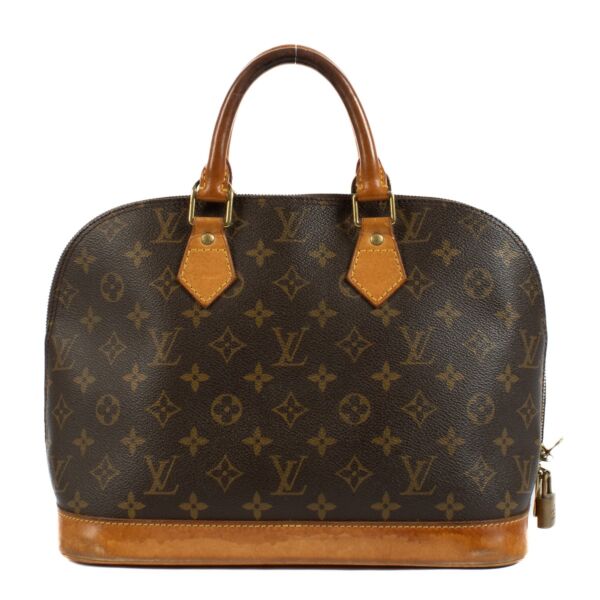 Shop safe online at Labellov in Antwerp, Brussels and Knokke this 100% authentic second hand Louis Vuitton Monogram Alma PM