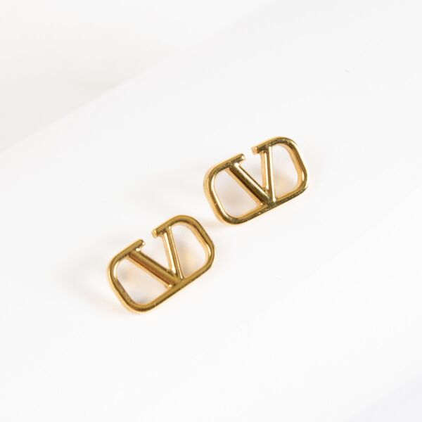 Authentic Second Hand Valentino Garavani Gold Vlogo Earrings on Labellov.com