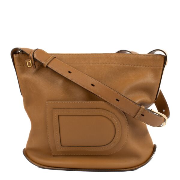 Buy an authentic second hand Delvaux Fauve Pin Baudrier Shoulder Bag in good condition at Labellov. 