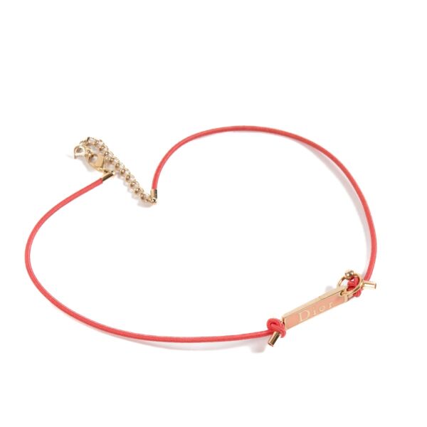 Shop safe online at Labellov in Antwerp, Brussels and Knokke this 100% authentic second hand Christian Dior by John Galliano Pink Logo Plate Necklace