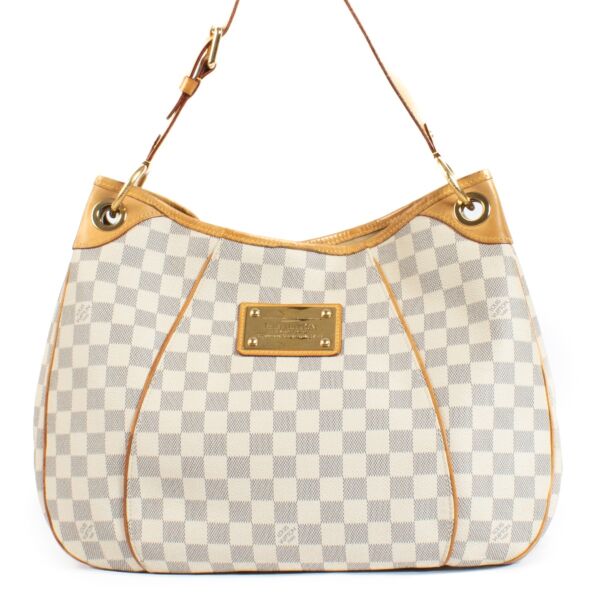 Shop safe online at Labellov in Antwerp, Brussels and Knokke this 100% authentic second hand Louis Vuitton Damier Azur Galiera Shoulder Bag