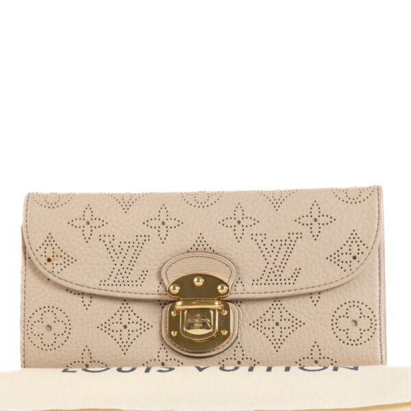 Louis Vuitton Opal Mahina Amelia Wallet