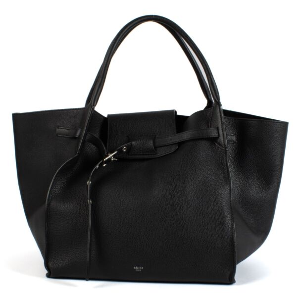 Celine Black Leather Big Shopper Bag for the best price at Labellov secondhand luxury in Antwerp and Knokke. Koop en verkoop steeds aan de beste voorwaarden.