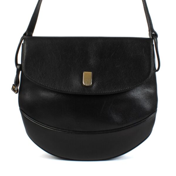 shop 100% authentic second hand Delvaux Black Leather Crossbody Bag on Labellov.com