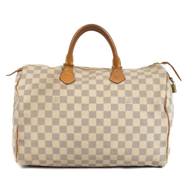 Shop safe online at Labellov in Antwerp, Brussels and Knokke this 100% authentic second hand Louis Vuitton Damier Azur Speedy 35 Top Handle Bag