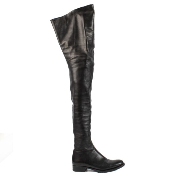 Shop safe online at Labellov in Antwerp, Brussels and Knokke this 100% authentic second hand Prada Black Leather Over-The-Knee Boots - Size 36,5