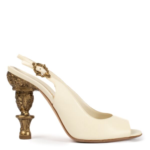 shop 100% authentic second hand Chanel White Heels - Size 37 1/2 on Labellov.com