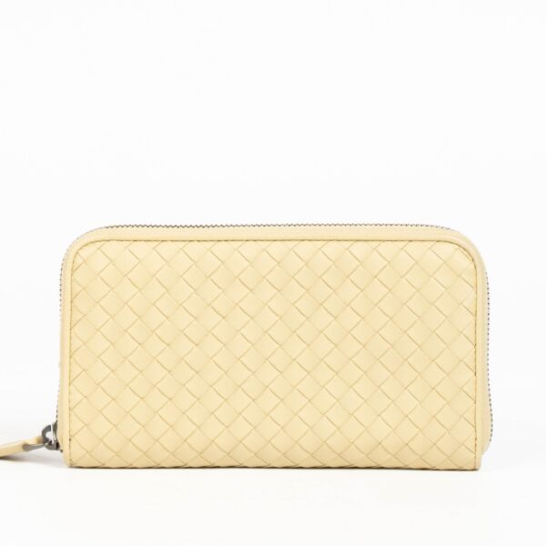 Shop this authentic Bottega Veneta Beige Intrecciato Zip Around pre-loved on Labellov.com