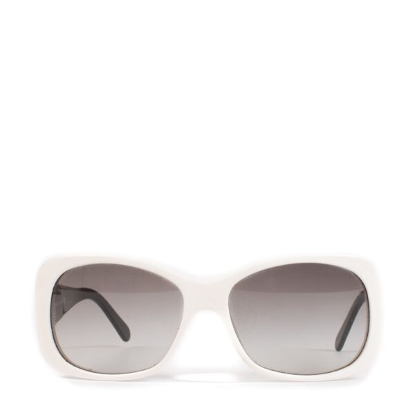 shop 100% authentic second hand Chanel White Sunglasses on Labellov.com