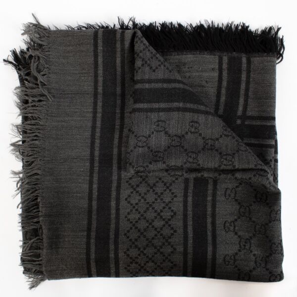shop 100% authentic second hand Gucci Grey GG Shawl on Labellov.com