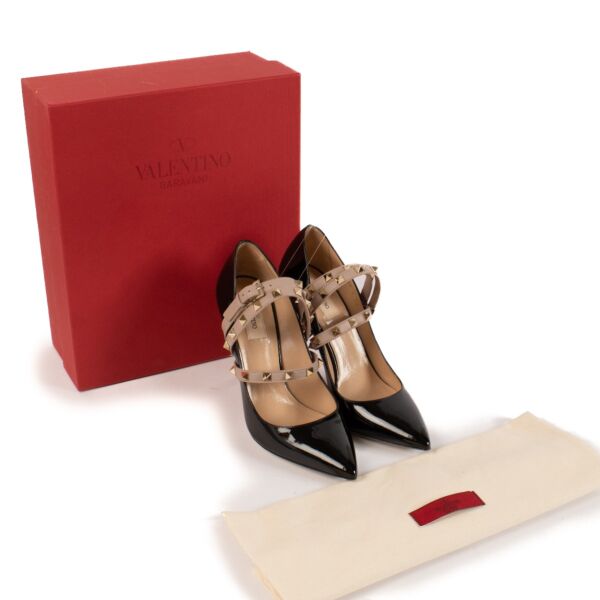 Valentino Garavani Black Patent Leather Rockstud Crisscross Ankle Wrap Pumps - Size 39
