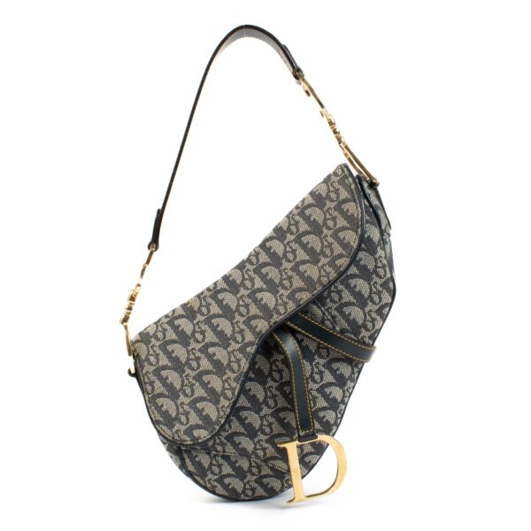 Shop safe online at Labellov in Antwerp, Brussels and knokke this 100% authentic second hand Christian Dior Vintage Oblique Saddle Bag 