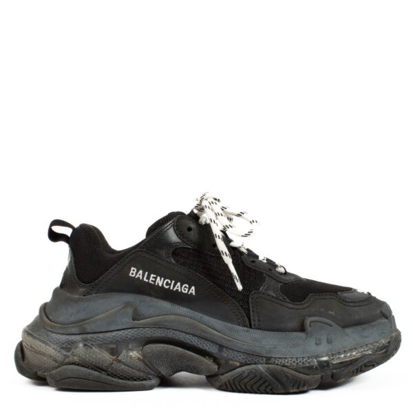 Shop 100% authentic second hand Balenciaga Black Triple S Sneakers on labellov.com