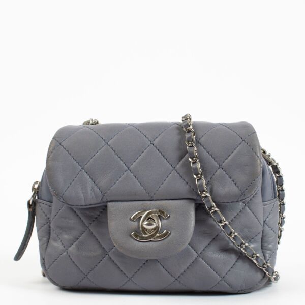 Chanel Lavendel Crossbody