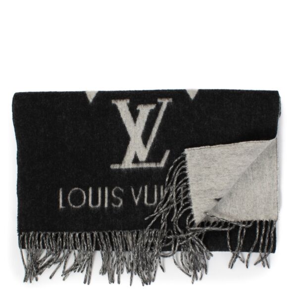 Louis Vuitton Black Reykjavik Scarf